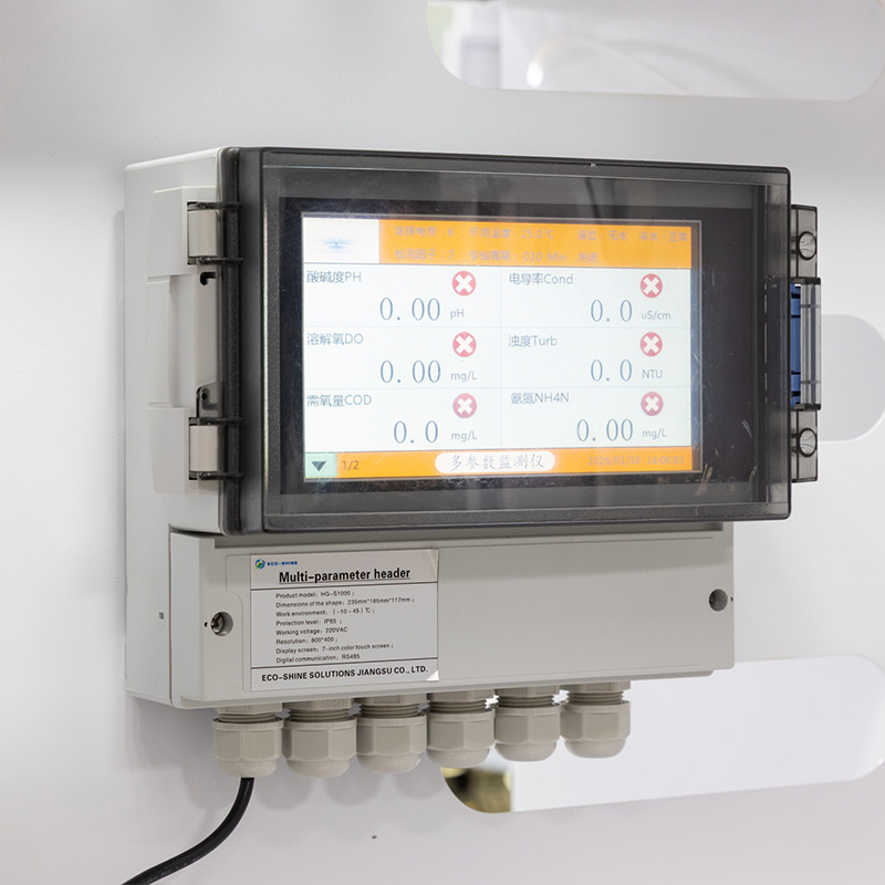 Transmisor multiparam&eacute;trico